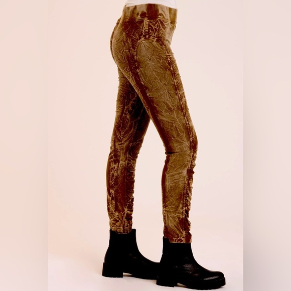 Wearables Cord Oslo Legging In Stone Wash Courtyard - Picture 2 of 7